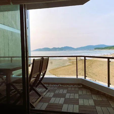 Apartamento Playa Calzoa Vigo Exterior photo